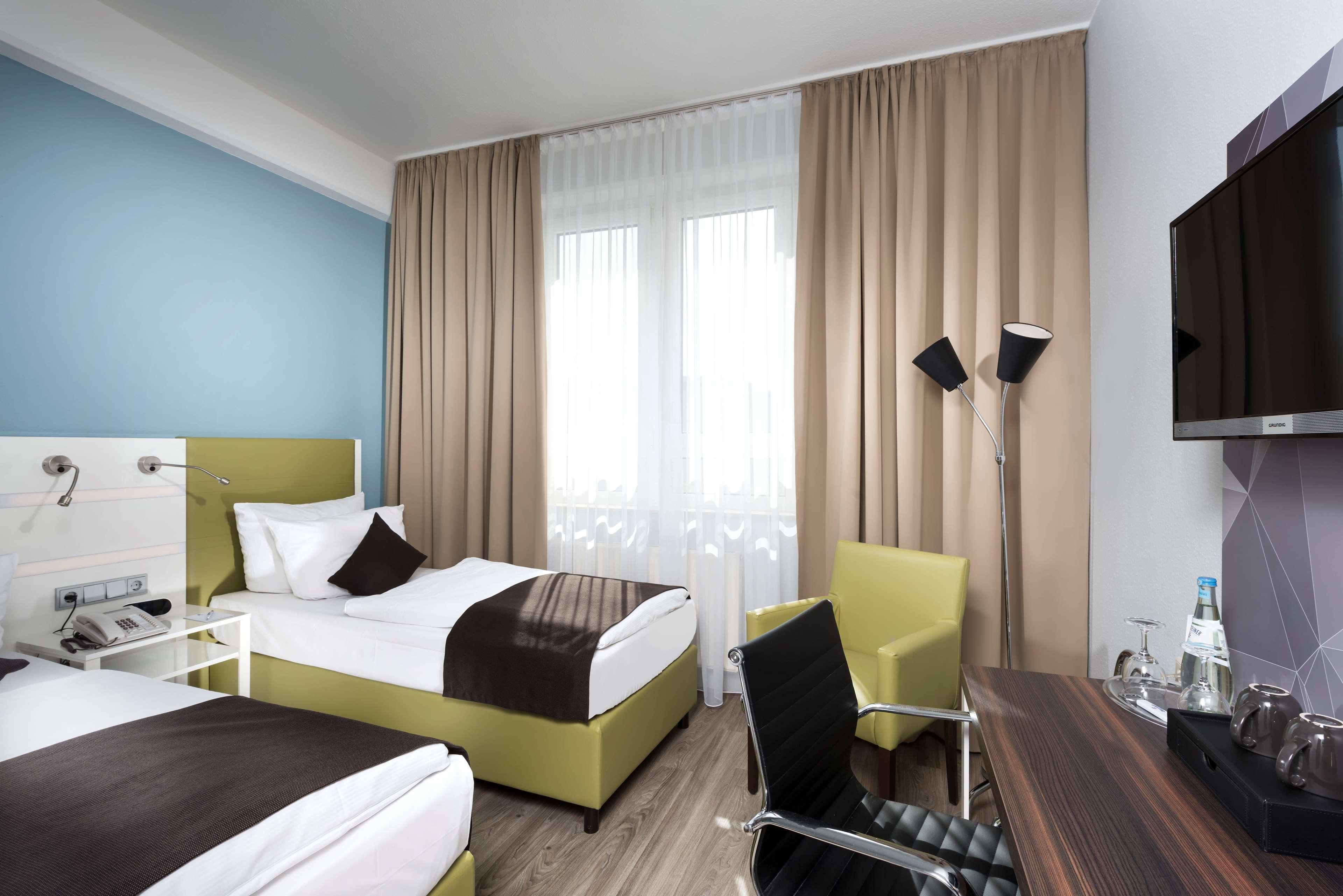 Western Airport 4*
