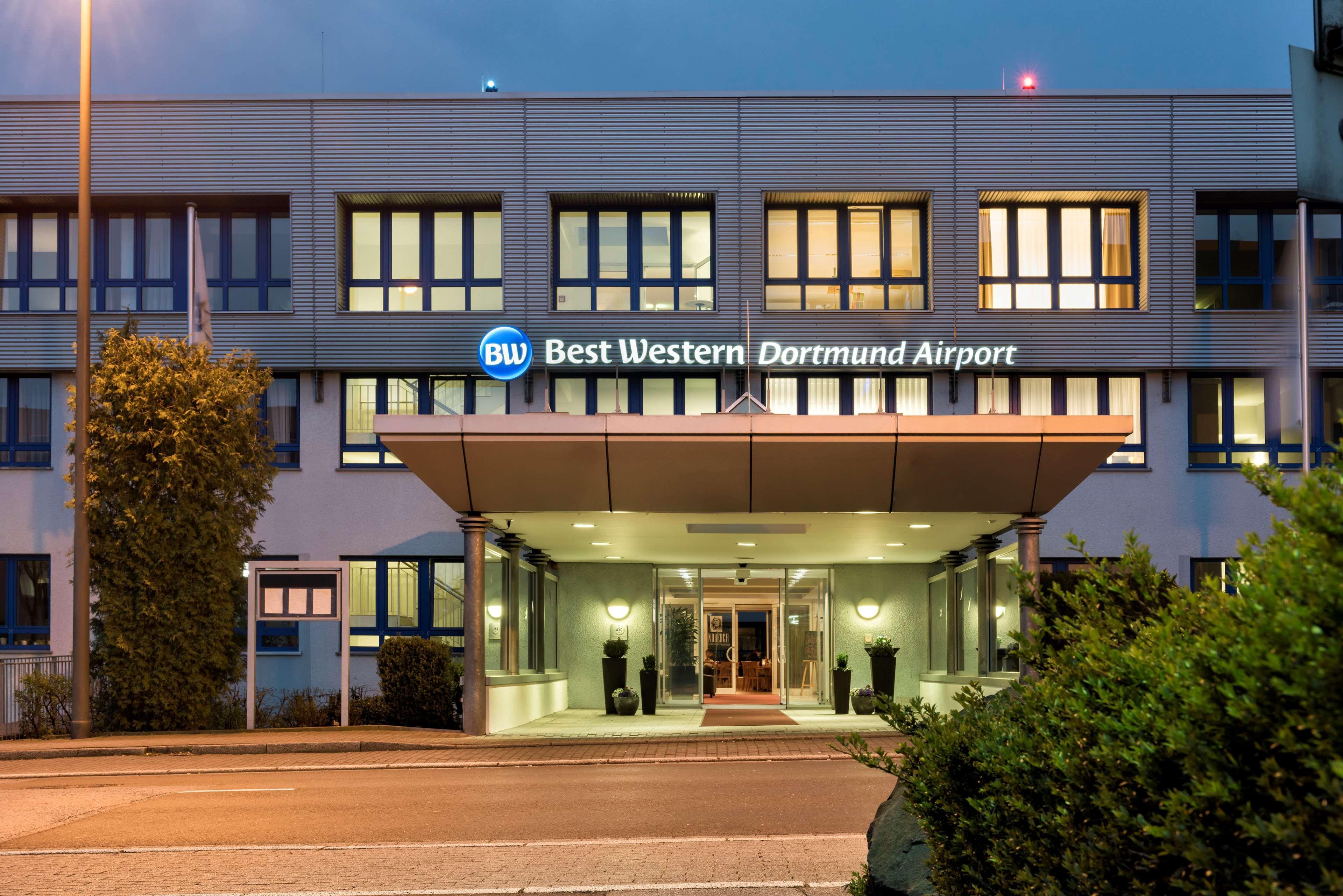 Western Airport Hotel 4*