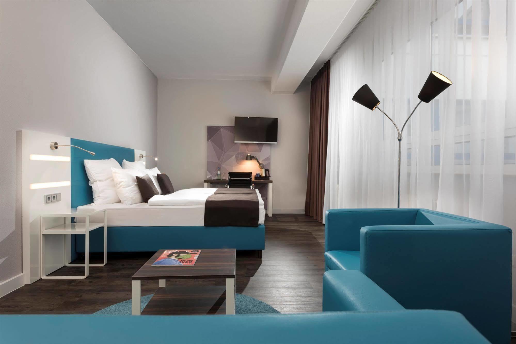 Western Airport 4*